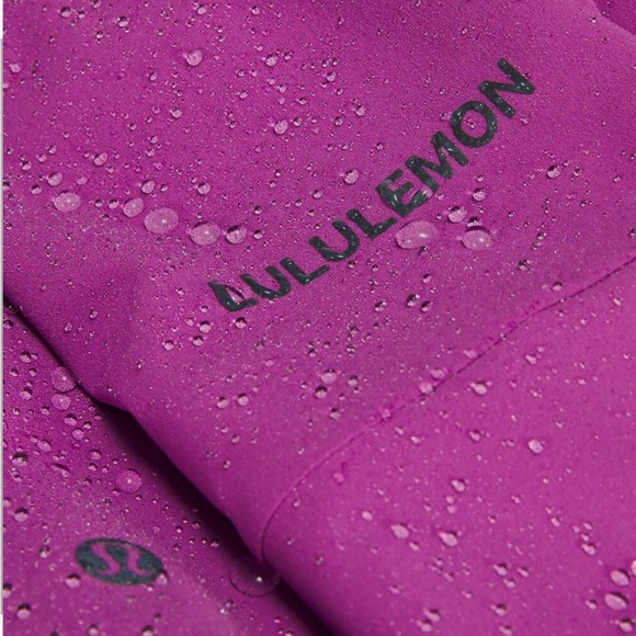 NWT! Lululemon ‘Mist Over Windbreaker’ - Picture 6 of 8